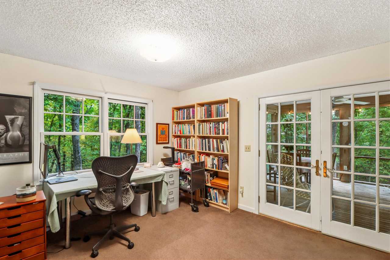51 Lakeview Place NE Iowa City IA 52240