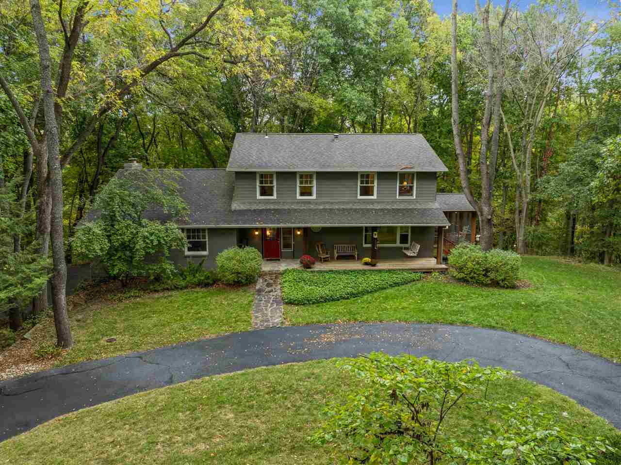 51 Lakeview Place NE Iowa City IA 52240