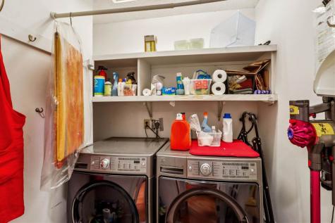 51 Lakeview Place NE Iowa City IA 52240