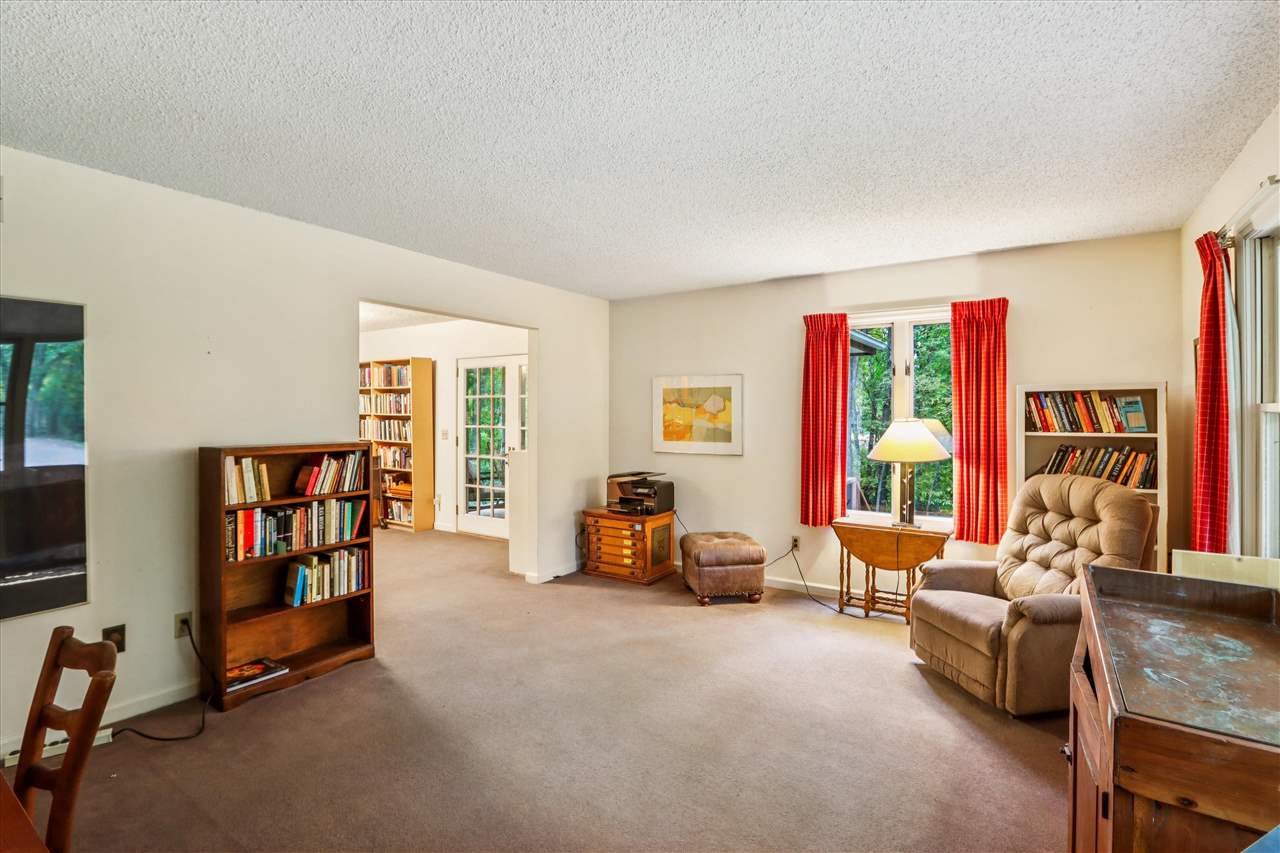 51 Lakeview Place NE Iowa City IA 52240