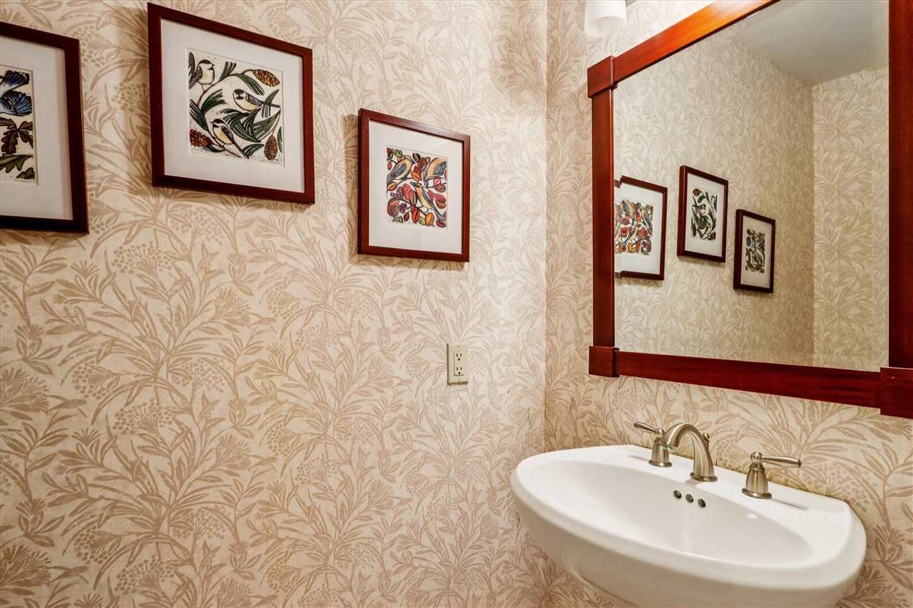 51 Lakeview Place NE Iowa City IA 52240