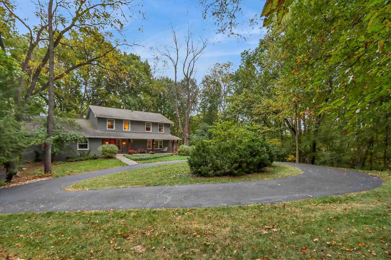 51 Lakeview Place NE Iowa City IA 52240