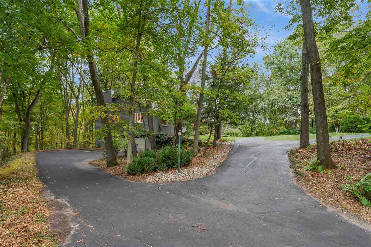 51 Lakeview Place NE Iowa City IA 52240