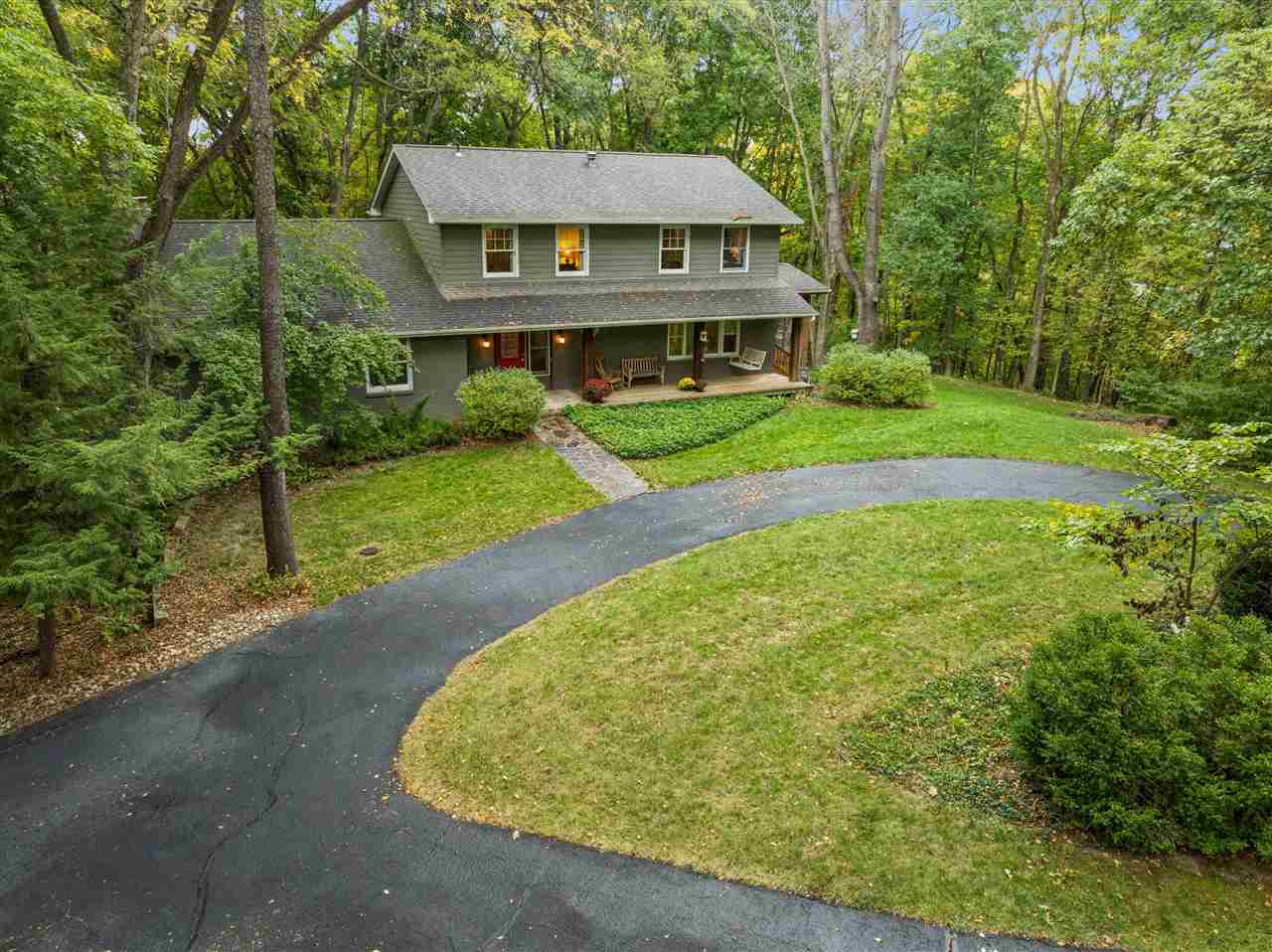 51 Lakeview Place NE Iowa City IA 52240