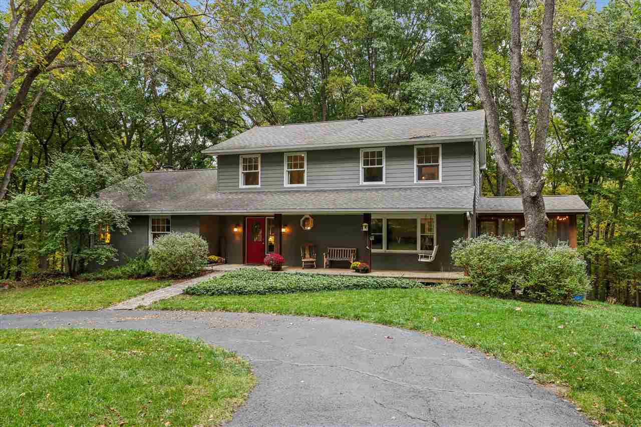51 Lakeview Place NE Iowa City IA 52240