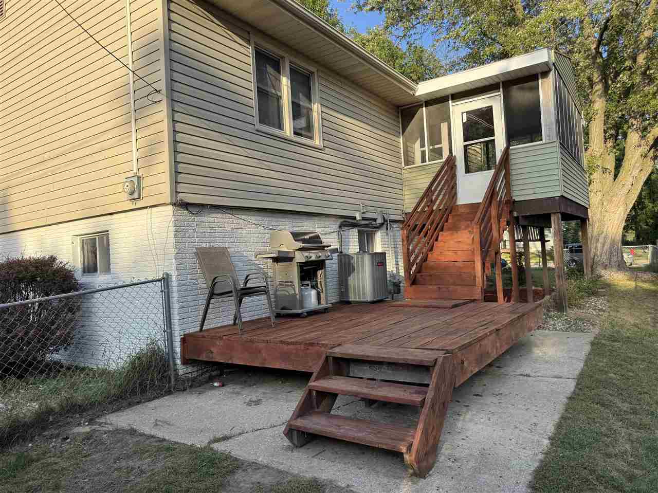 3005 Parkview Avenue Iowa City IA 52240