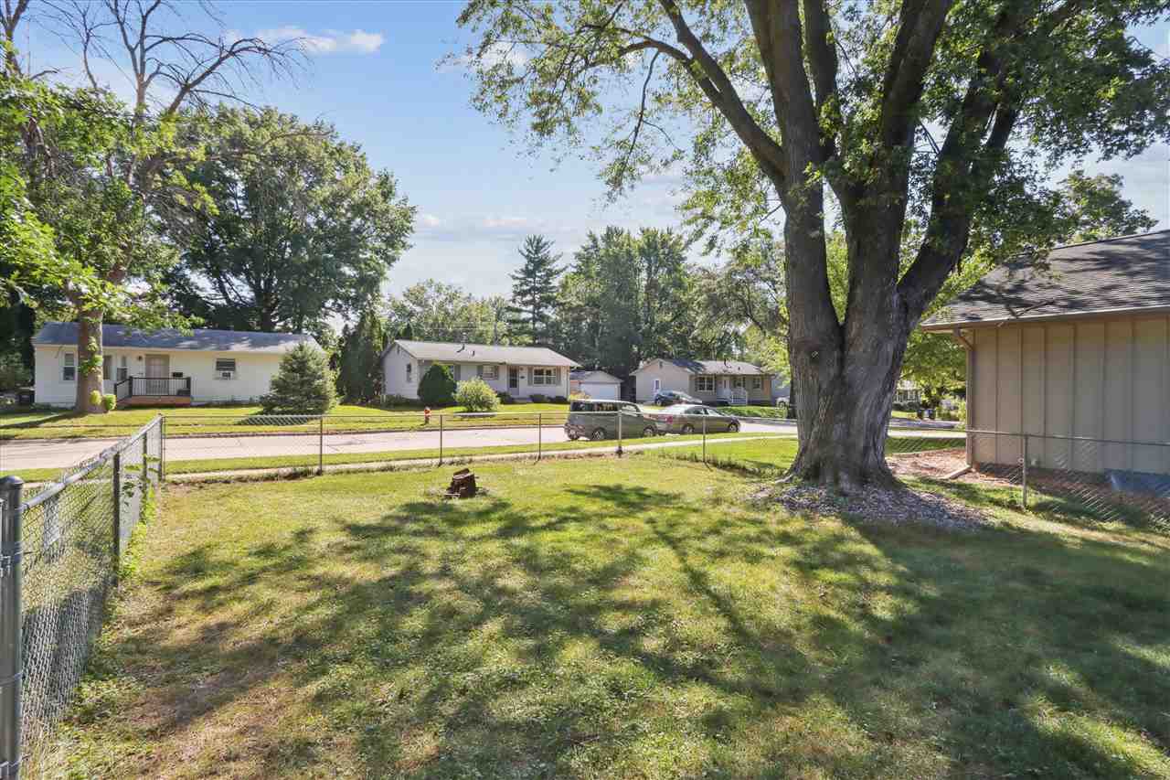 3005 Parkview Avenue Iowa City IA 52240