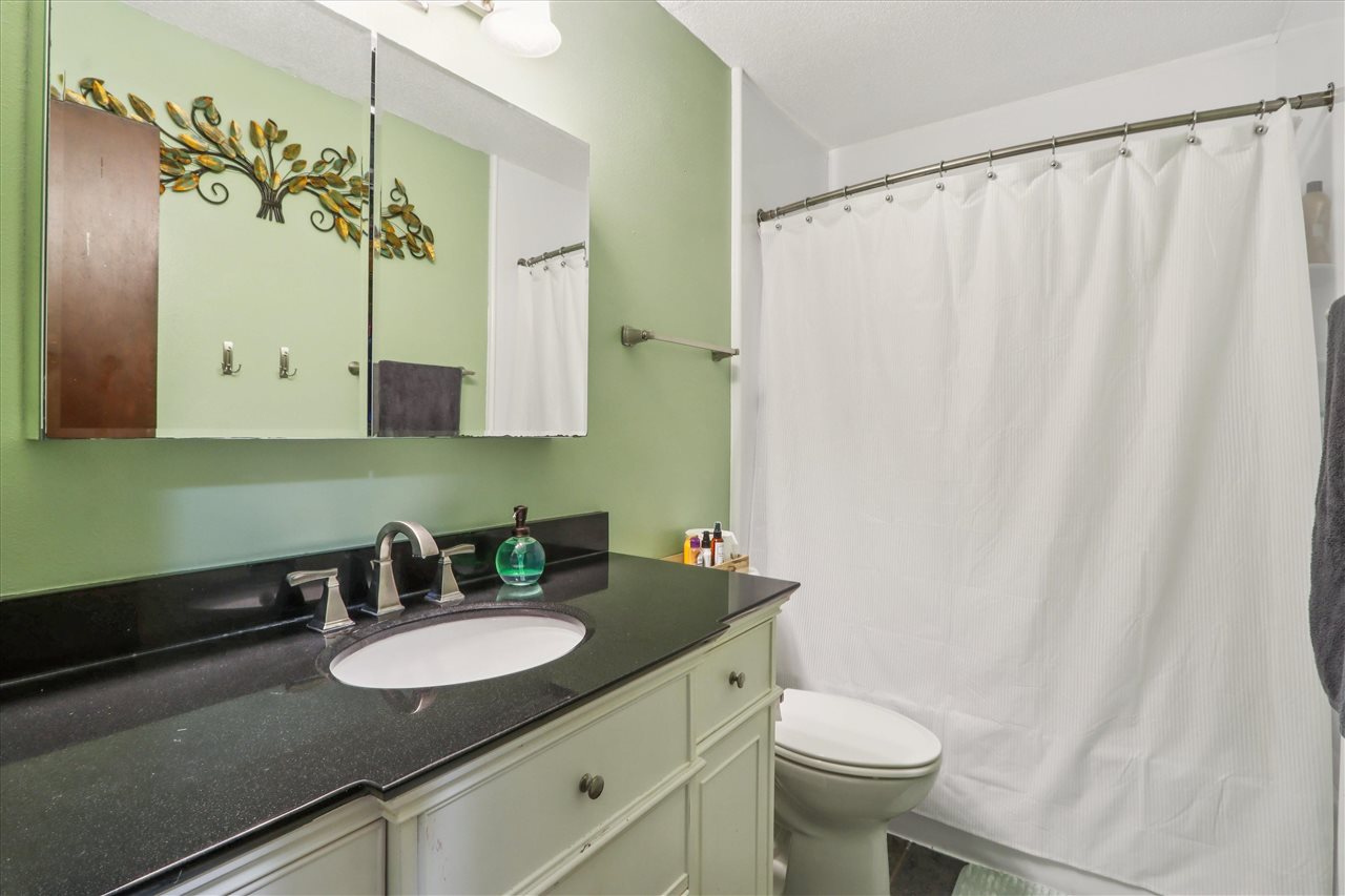 3005 Parkview Avenue Iowa City IA 52240