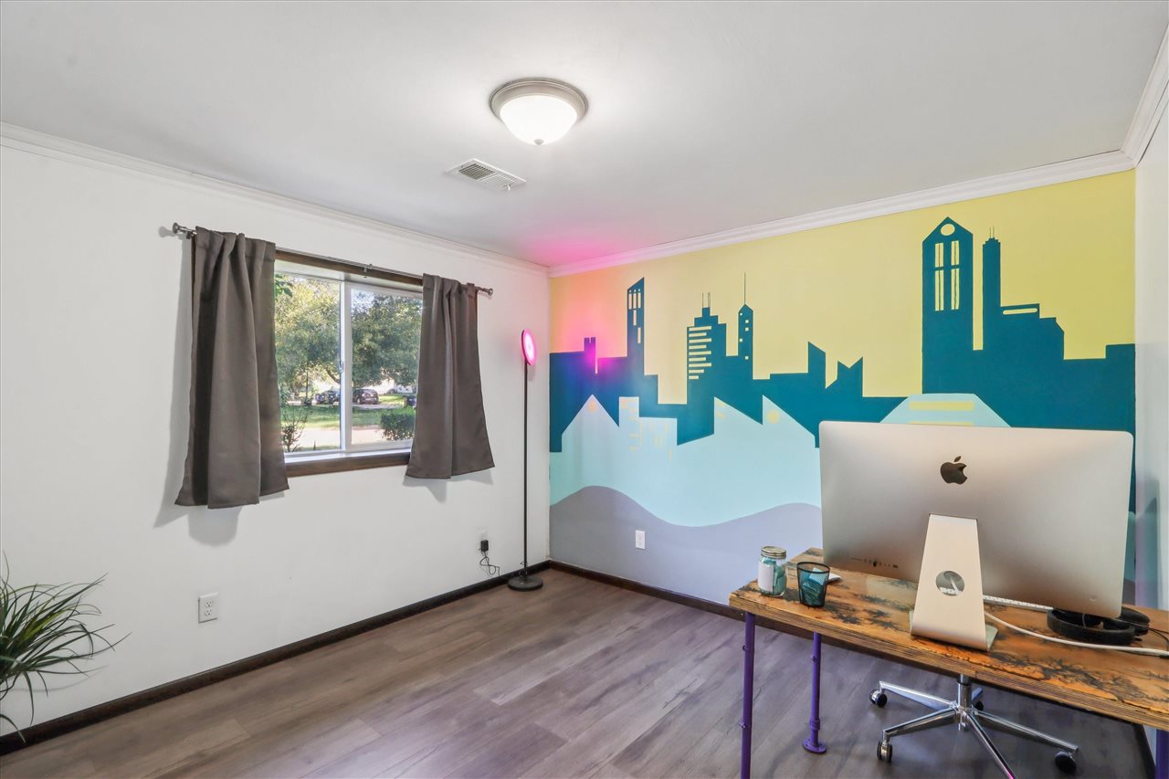 3005 Parkview Avenue Iowa City IA 52240