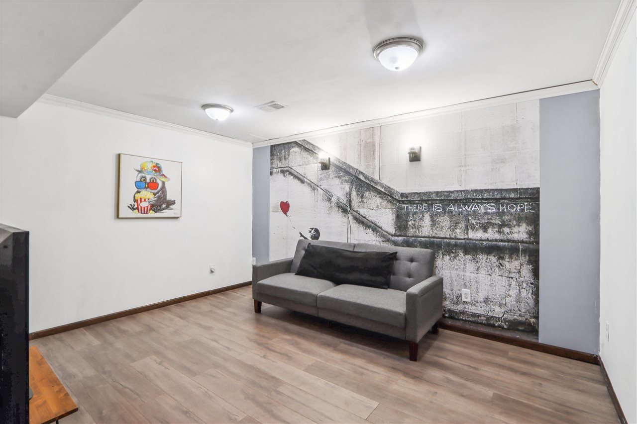 3005 Parkview Avenue Iowa City IA 52240