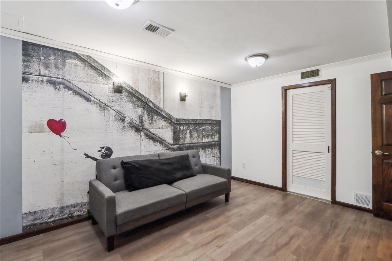 3005 Parkview Avenue Iowa City IA 52240