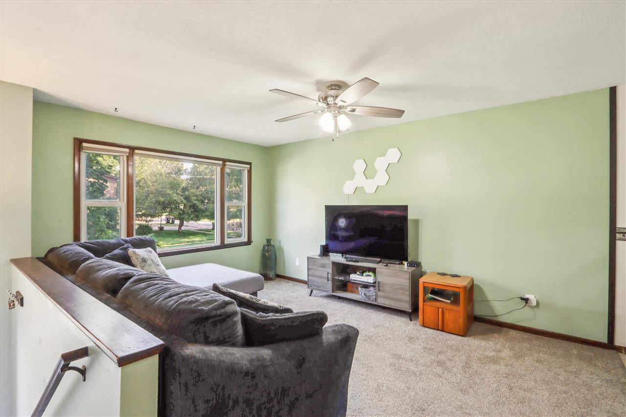 3005 Parkview Avenue Iowa City IA 52240