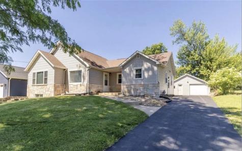 1230 NW Belmont Parkway Cedar Rapids IA 52405