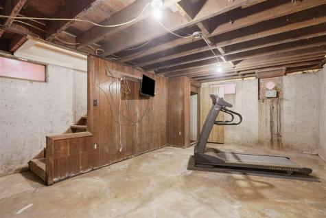 2955 245th Street Ainsworth IA 52201