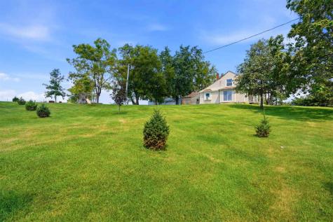 2955 245th Street Ainsworth IA 52201