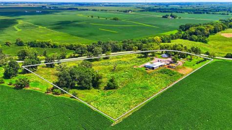 2955 245th Street Ainsworth IA 52201