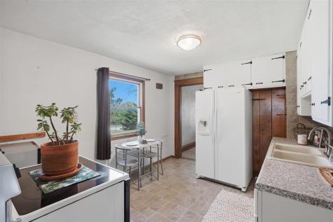 2955 245th Street Ainsworth IA 52201