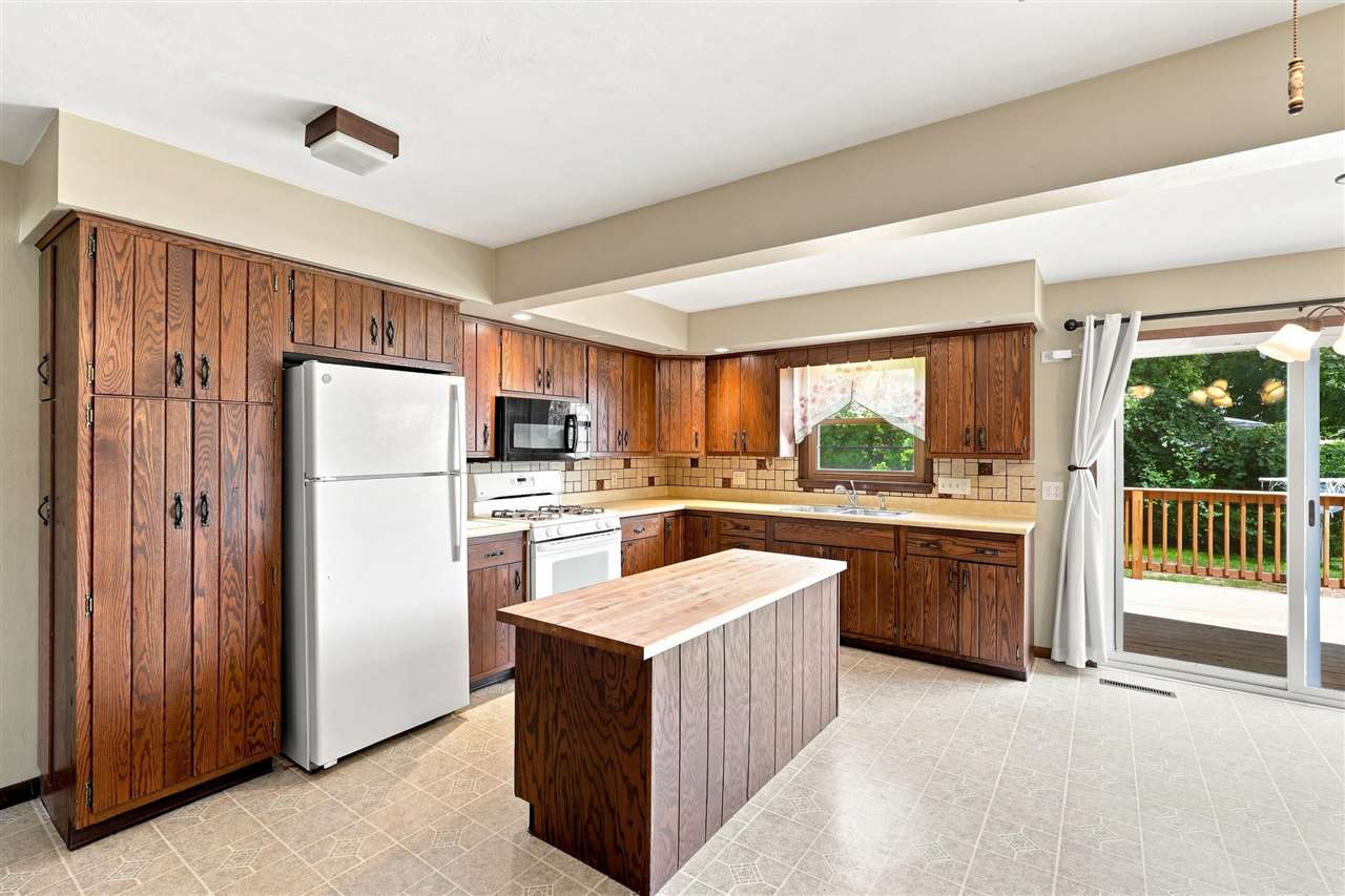 107 Midway Drive Columbus Junction IA 52738