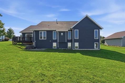 108 Pheasant Avenue Atkins IA 52206