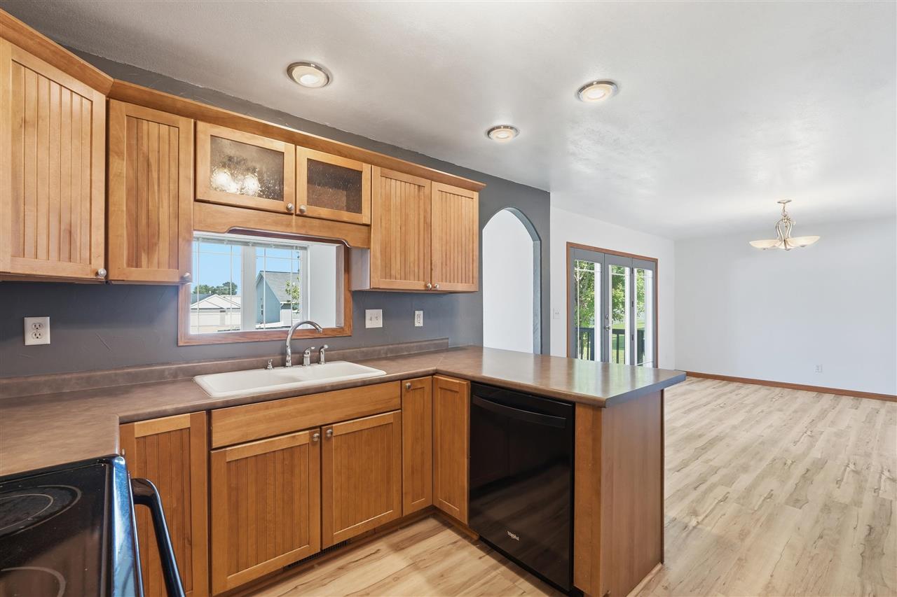 108 Pheasant Avenue Atkins IA 52206