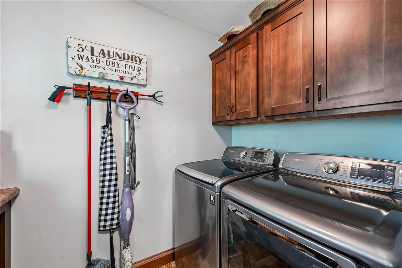 910 Aster Court Fairfax IA 52228