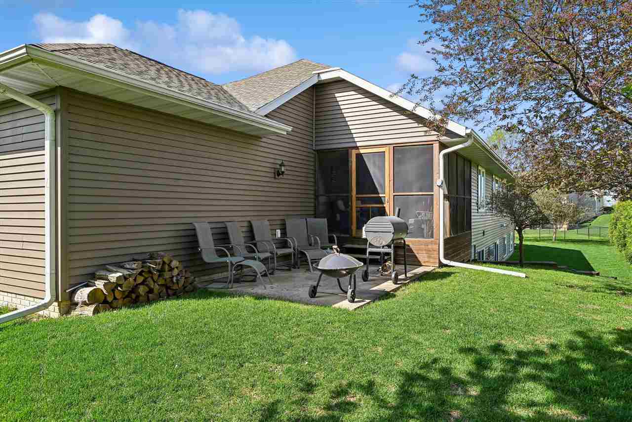 910 Aster Court Fairfax IA 52228