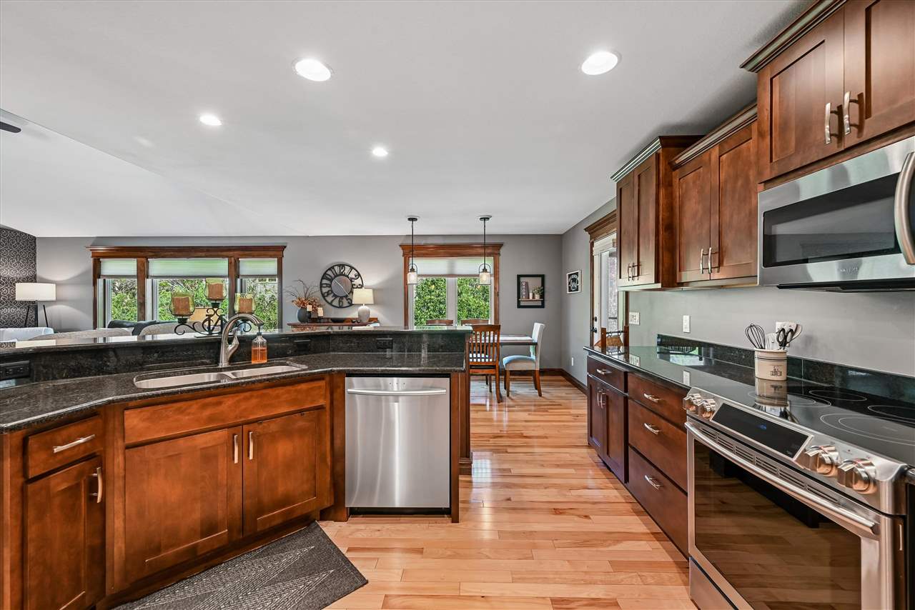 910 Aster Court Fairfax IA 52228