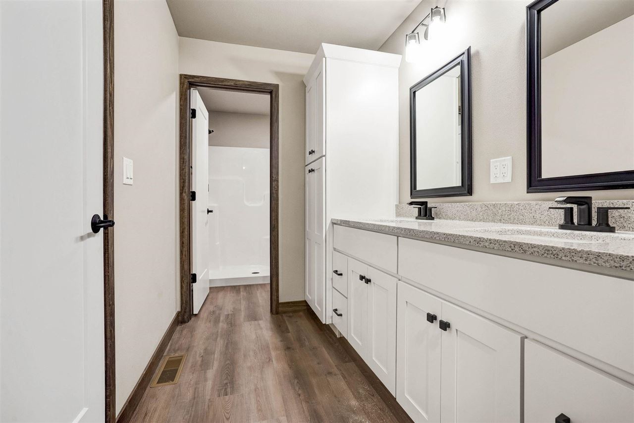 224A Vista Drive Kalona IA 52247
