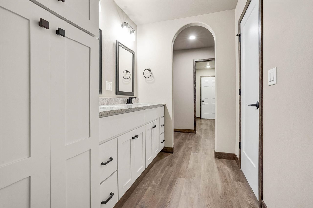 224A Vista Drive Kalona IA 52247