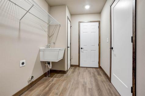 224A Vista Drive Kalona IA 52247
