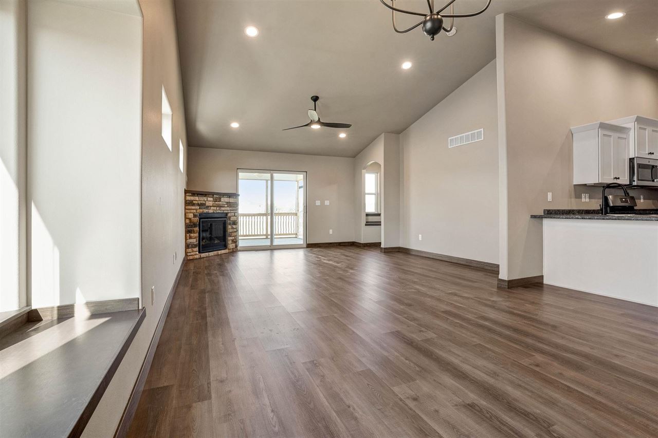 224A Vista Drive Kalona IA 52247