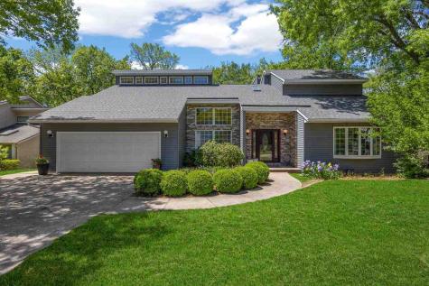 317 N 7th Avenue Iowa City IA 52245