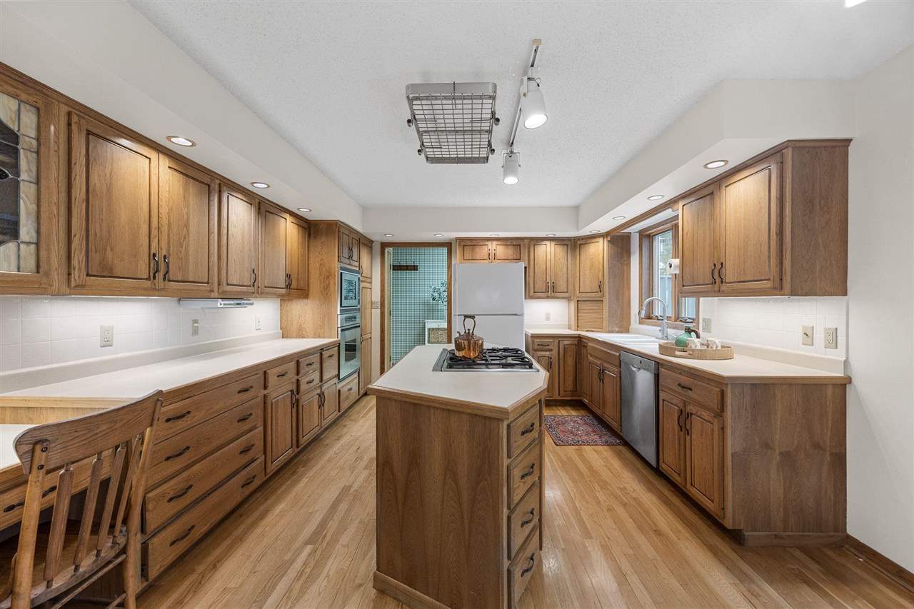 317 N 7th Avenue Iowa City IA 52245