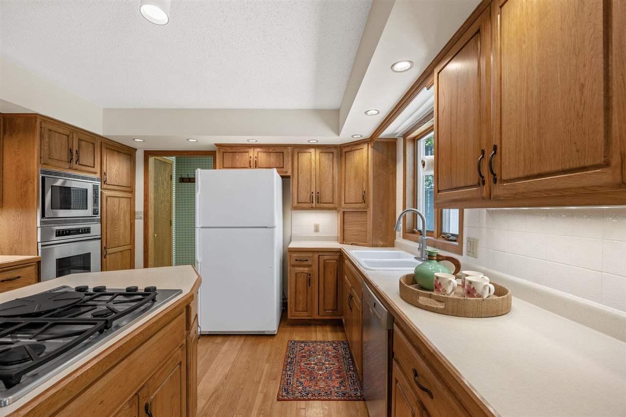 317 N 7th Avenue Iowa City IA 52245