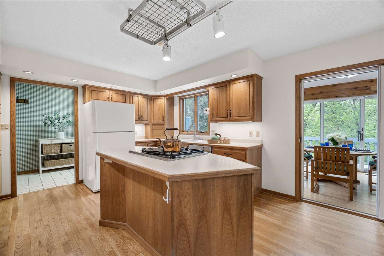 317 N 7th Avenue Iowa City IA 52245