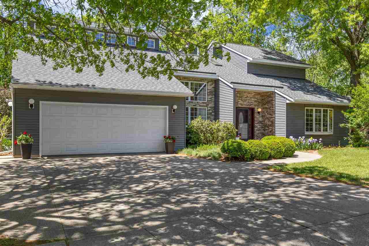 317 N 7th Avenue Iowa City IA 52245