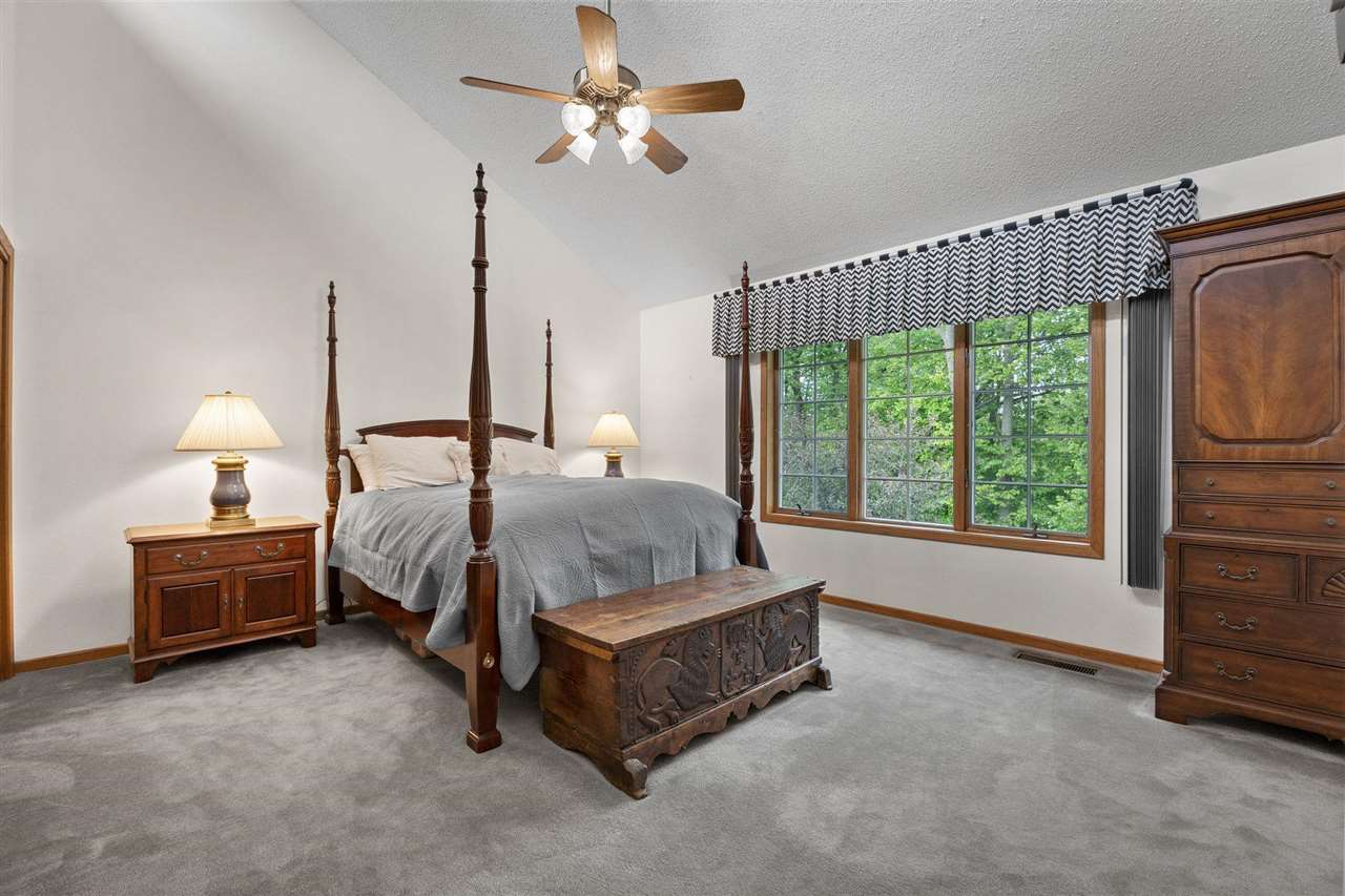 317 N 7th Avenue Iowa City IA 52245