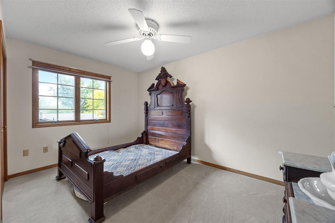 317 N 7th Avenue Iowa City IA 52245