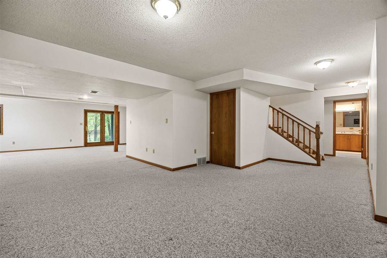 317 N 7th Avenue Iowa City IA 52245