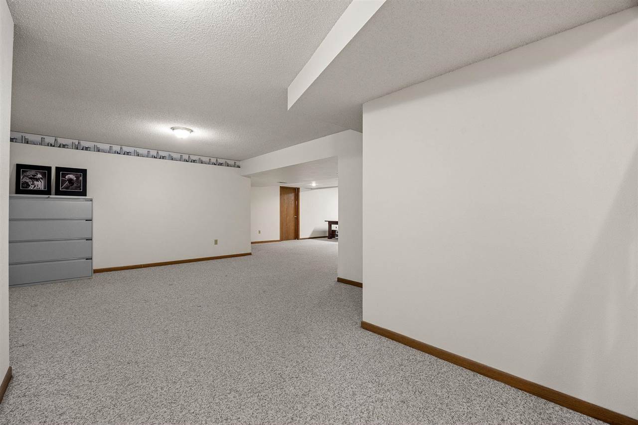 317 N 7th Avenue Iowa City IA 52245