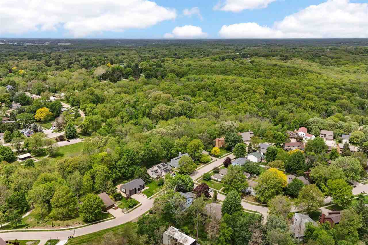 317 N 7th Avenue Iowa City IA 52245