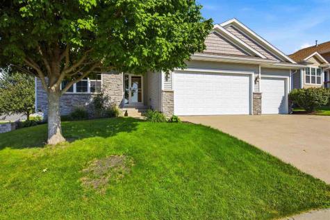 19 Eversull Lane Iowa City IA 52245
