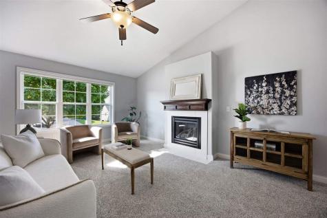 19 Eversull Lane Iowa City IA 52245