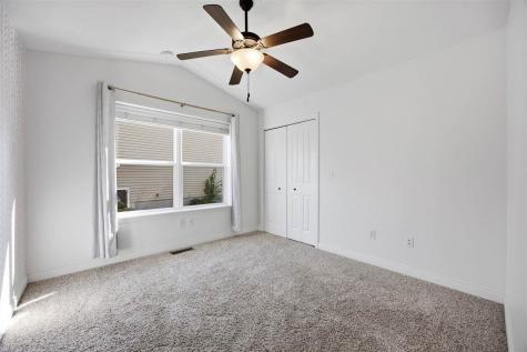 19 Eversull Lane Iowa City IA 52245