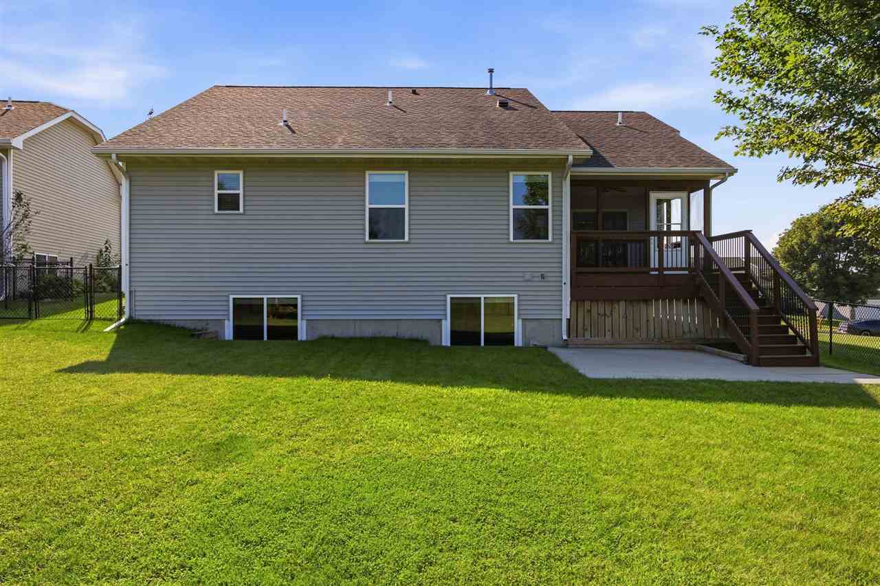 19 Eversull Lane Iowa City IA 52245