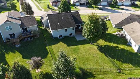19 Eversull Lane Iowa City IA 52245