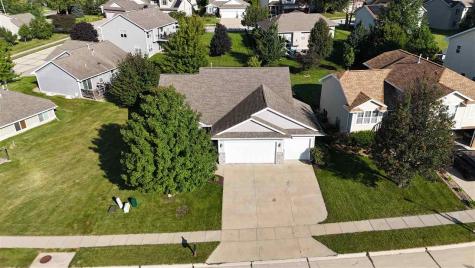 19 Eversull Lane Iowa City IA 52245
