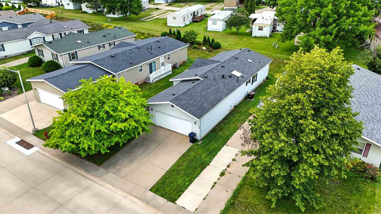 138 Paddock Circle Iowa City IA 52240