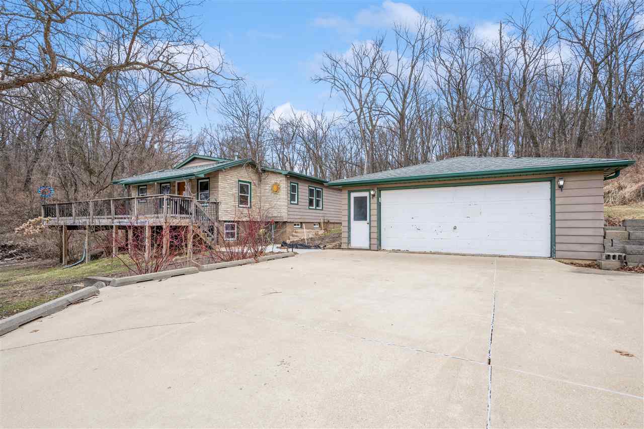 4981 Valley Farm Road Central City Name IA 52214