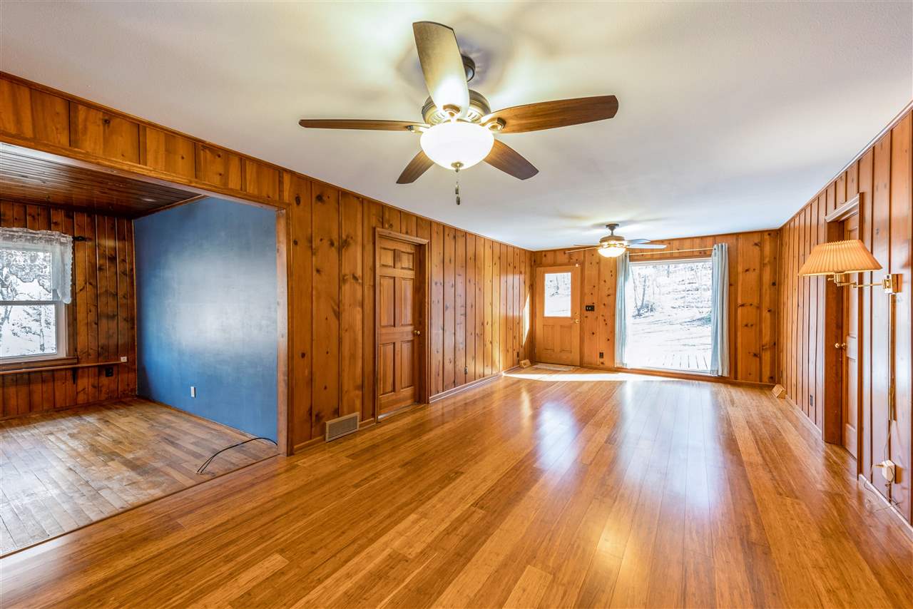 4981 Valley Farm Road Central City Name IA 52214